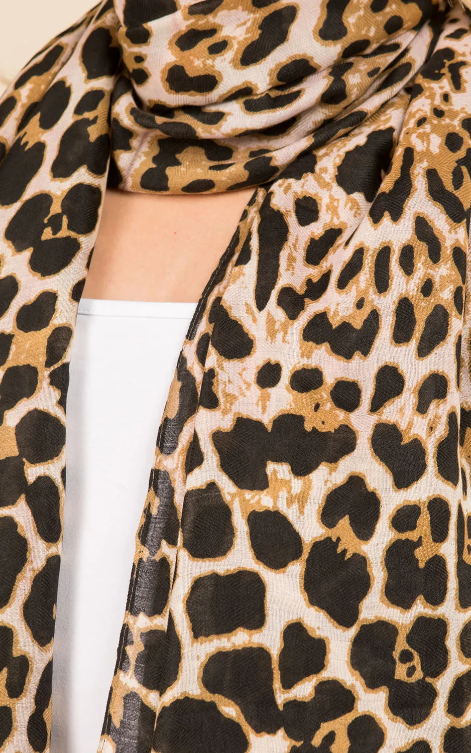 OP3126 Leopard Printed Oblong Scarf