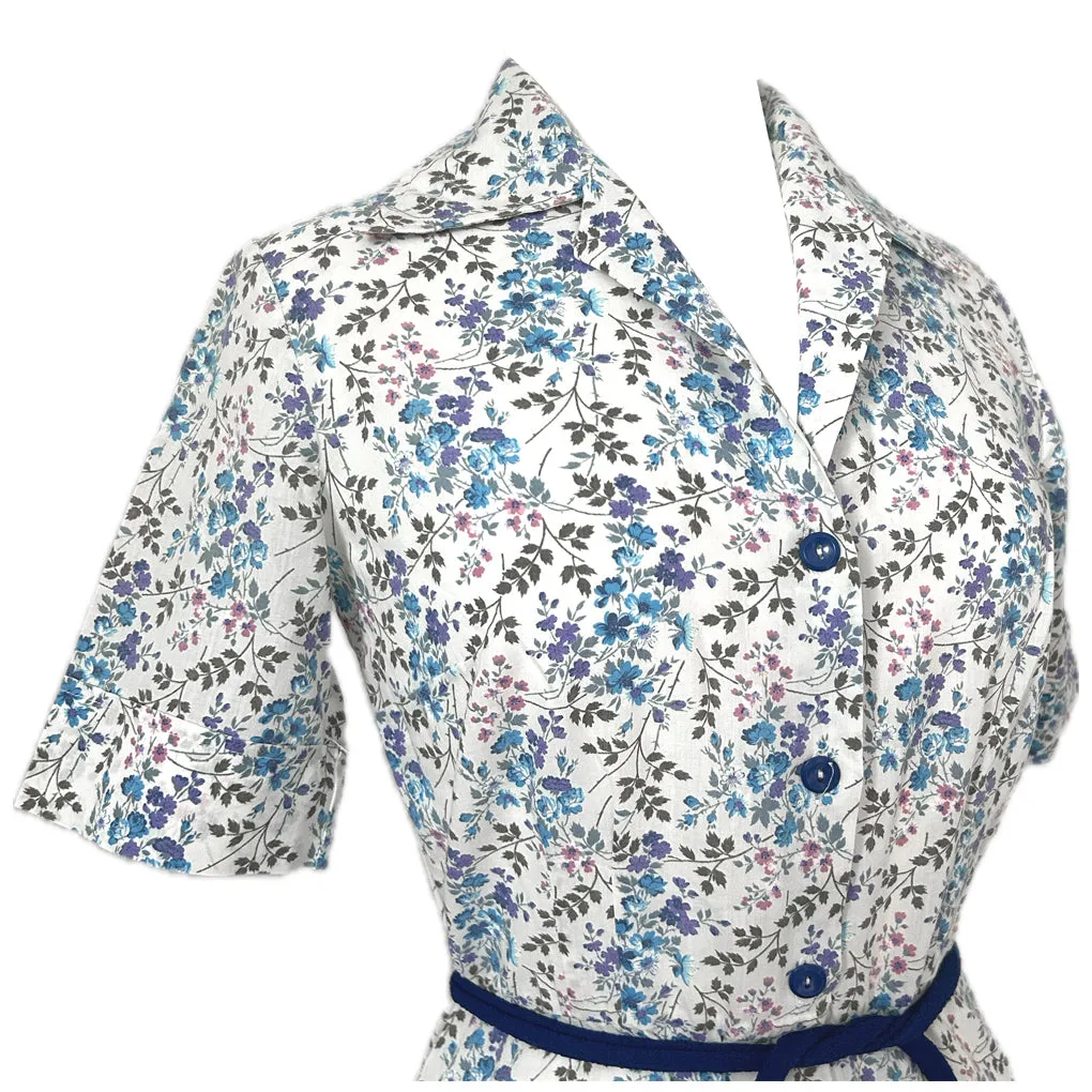 Pretty white floral vintage 1970s button-through shirt dress