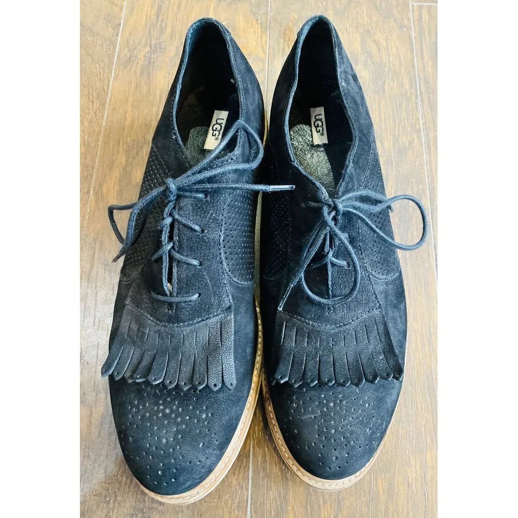 Ugg Bernett Oxfords - Size 8.5