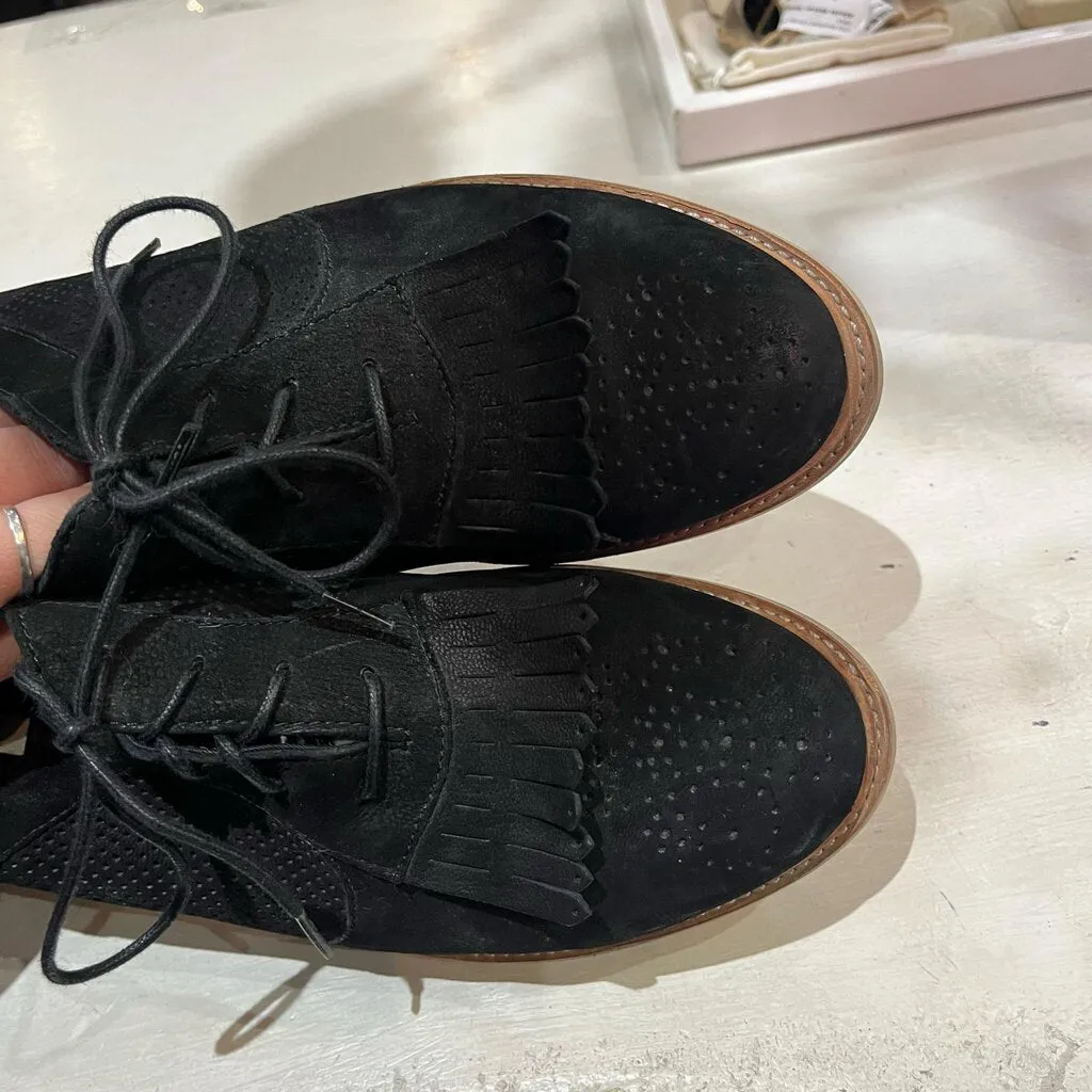 Ugg Bernett Oxfords - Size 8.5